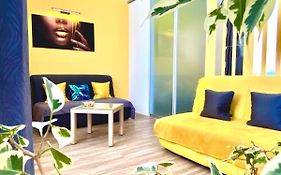 Grey&Yellow на Коцюбинського
